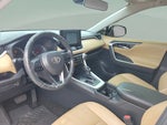 2019 RAV4 Thumbnail 16