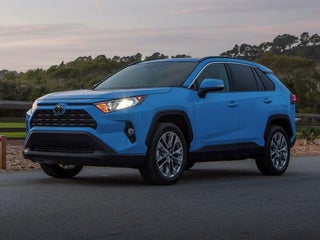 2020 Toyota RAV4 with Super White Exterior