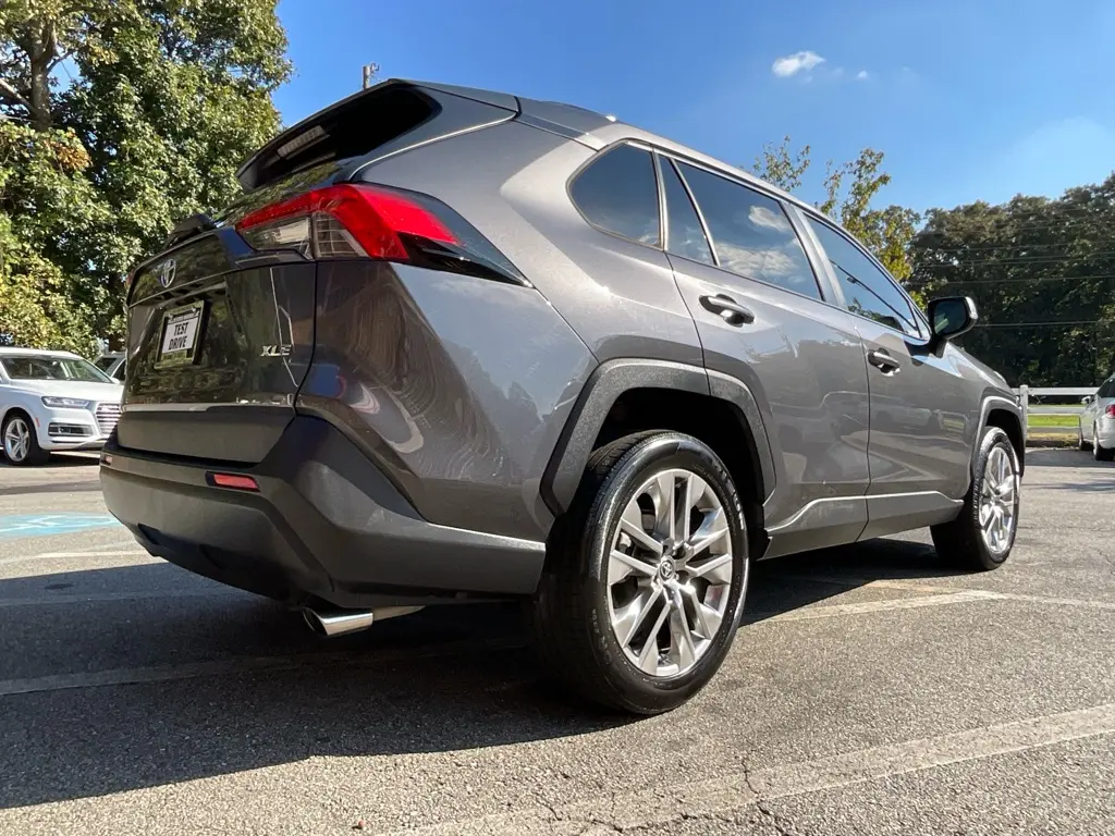 2020 Toyota RAV4 - $21,985