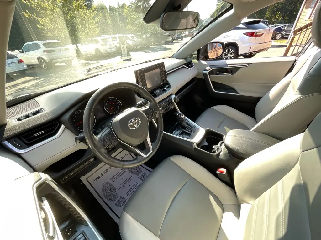 2020 Toyota RAV4 - $21,985