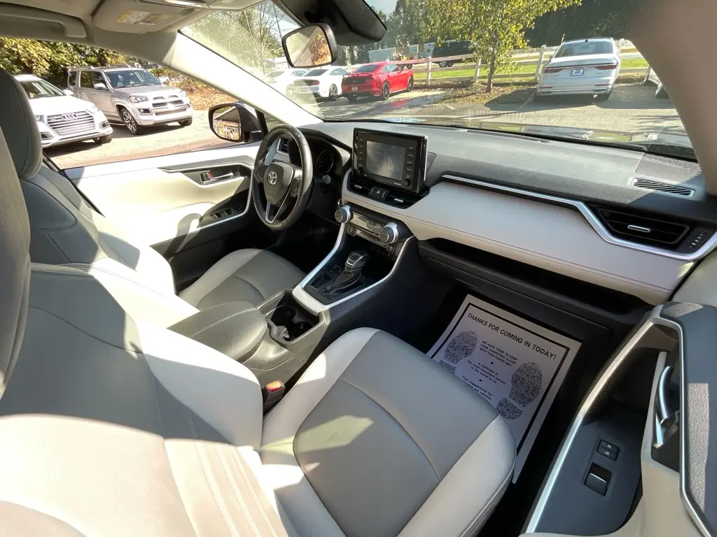 2020 Toyota RAV4 - $21,985