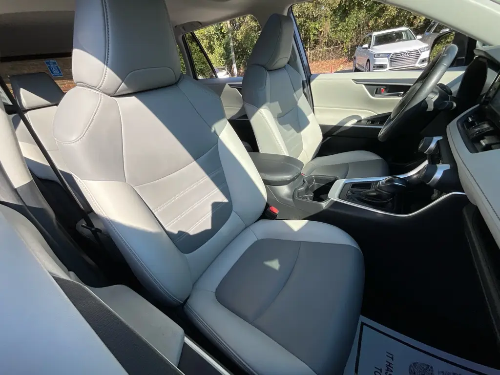 2020 Toyota RAV4 - $21,985