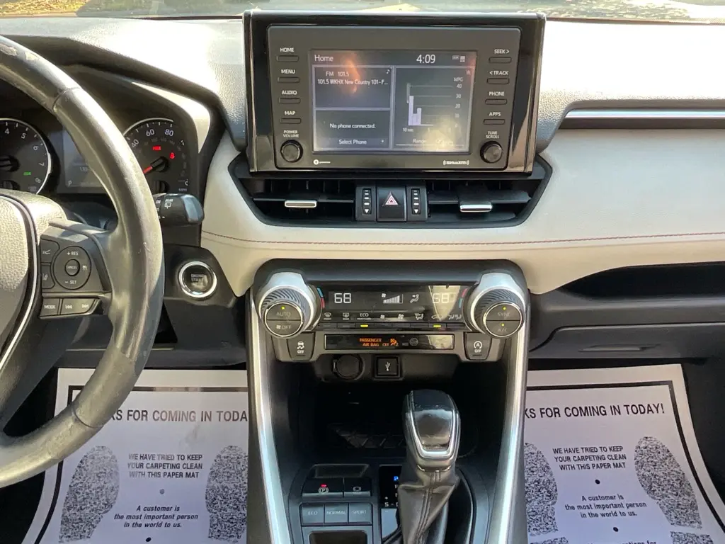 2020 Toyota RAV4 - $21,985