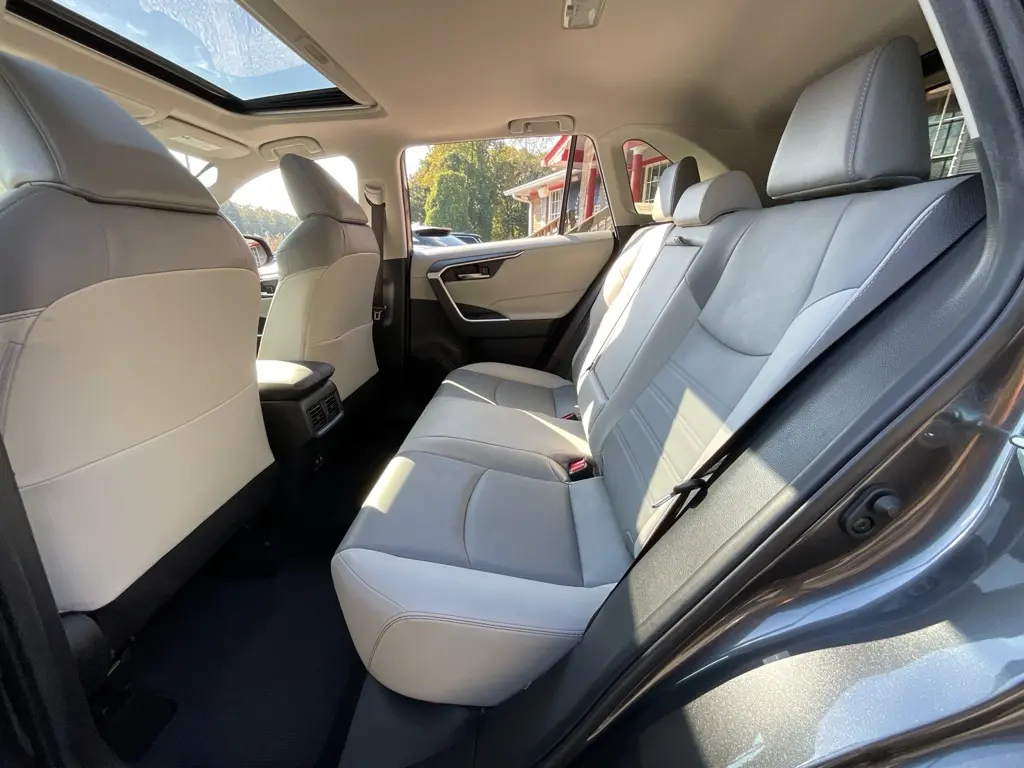2020 Toyota RAV4 - $21,985