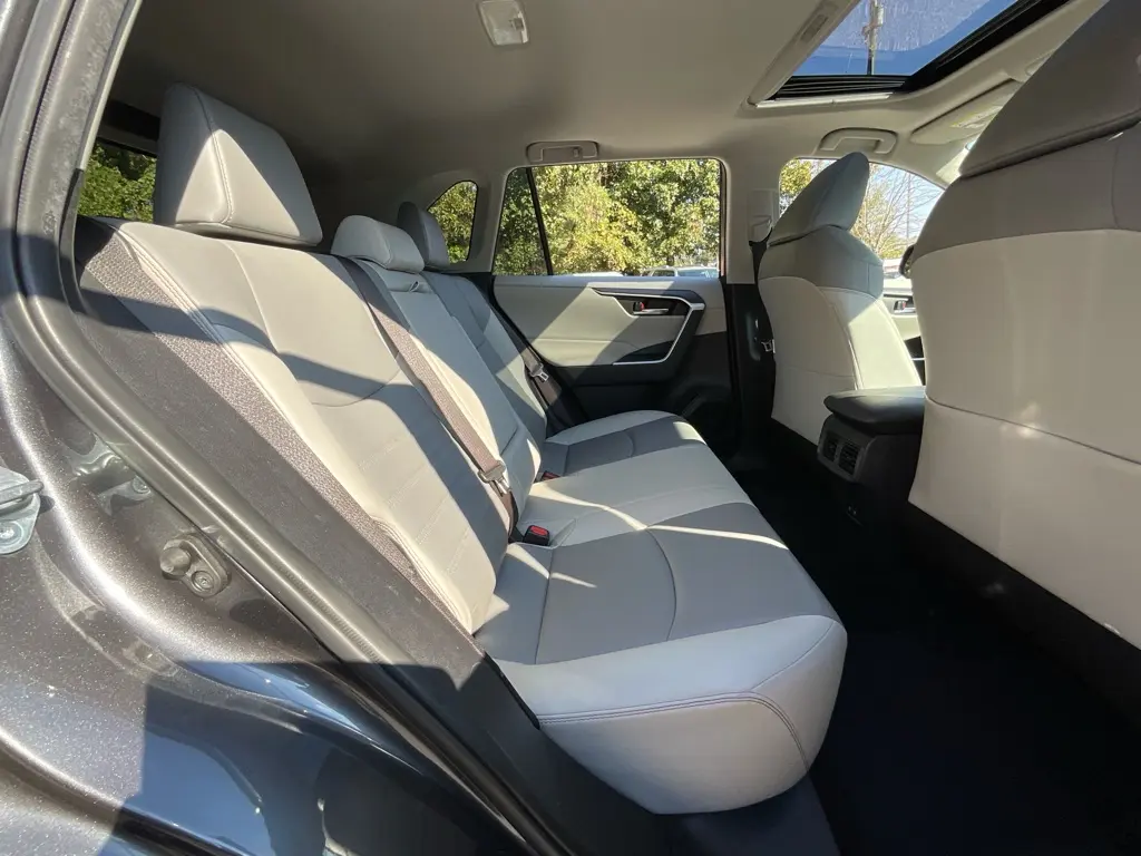 2020 Toyota RAV4 - $21,985
