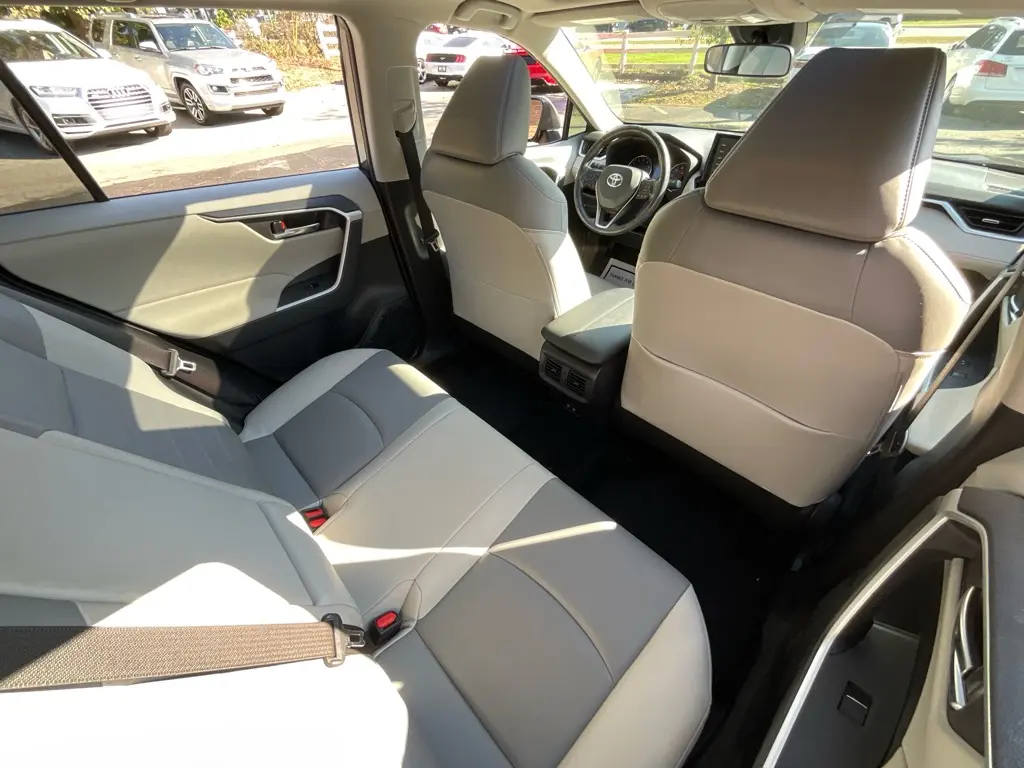 2020 Toyota RAV4 - $21,985