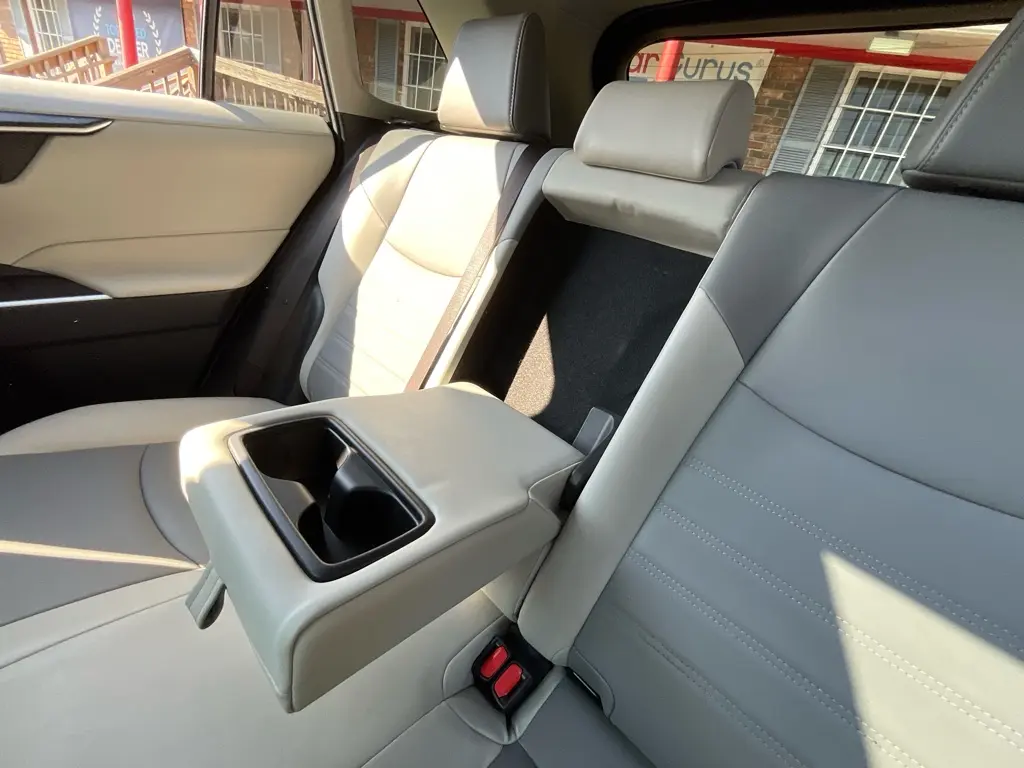 2020 Toyota RAV4 - $21,985