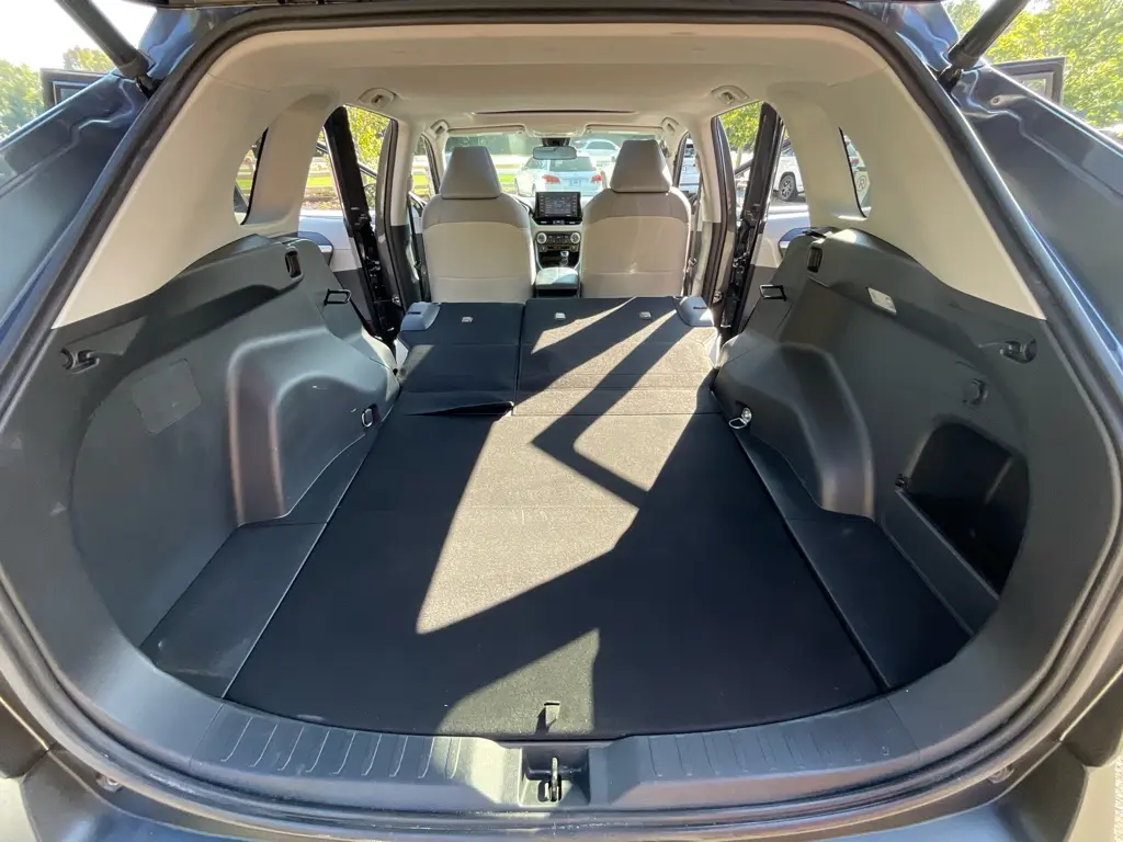 2020 Toyota RAV4 - $21,985