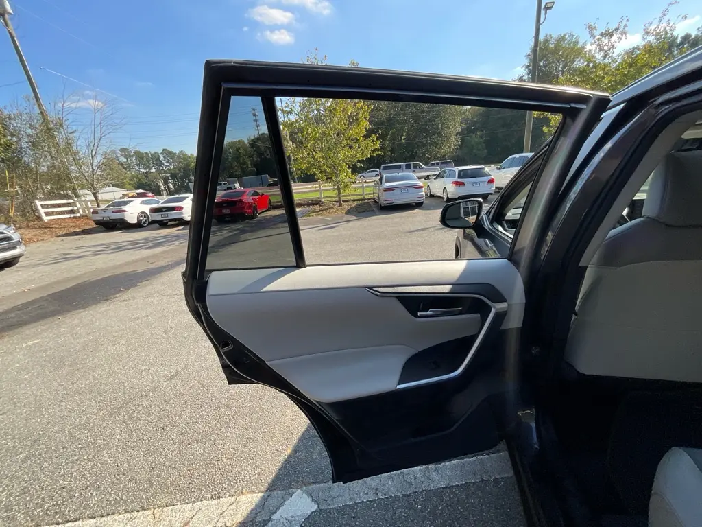 2020 Toyota RAV4 - $21,985
