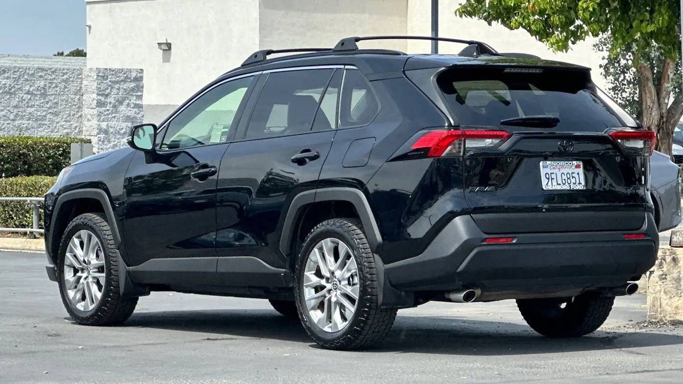 2023 Toyota RAV4 XLE Premium