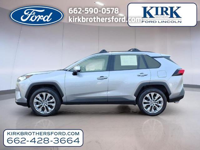 2020 Toyota RAV4 - $27,144