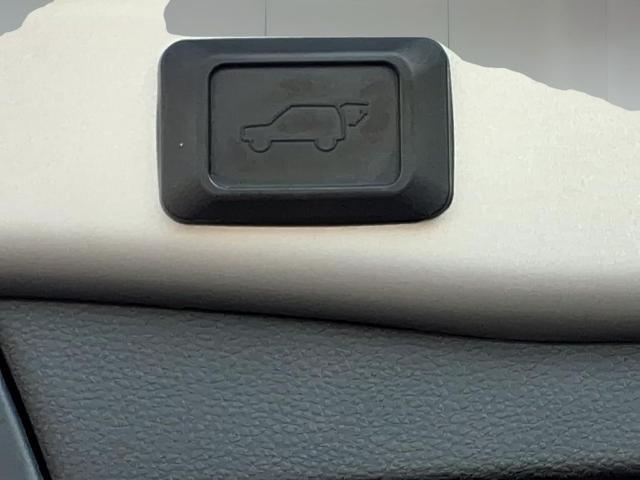 2020 Toyota RAV4 - $27,144