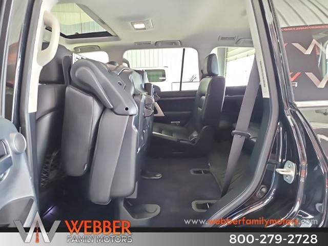 2016 Toyota Land Cruiser - $37,900
