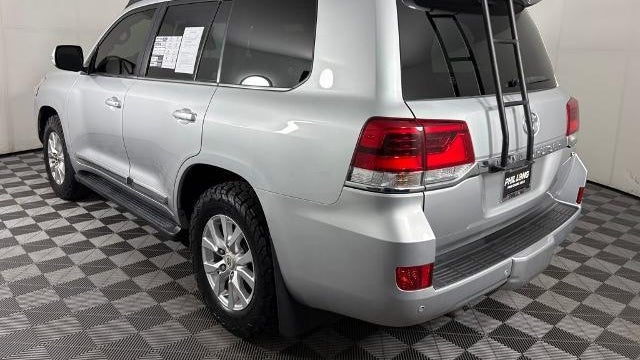 2016 Toyota Land Cruiser Base