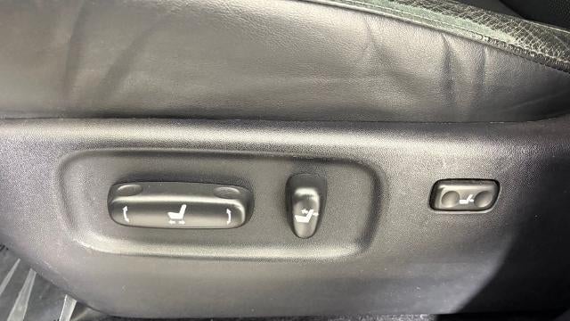 2016 Toyota Land Cruiser Base