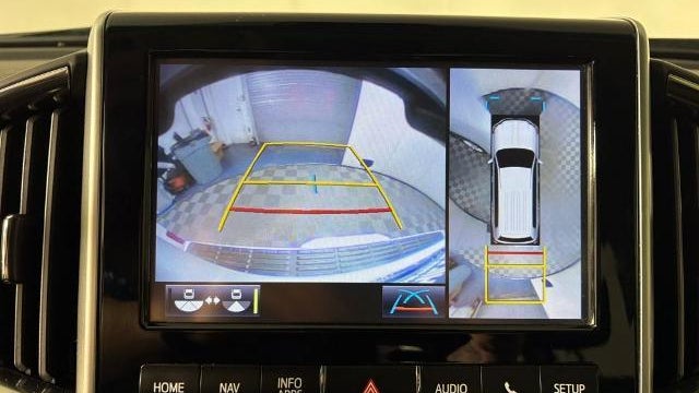 2016 Toyota Land Cruiser Base
