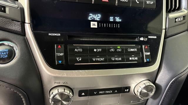 2016 Toyota Land Cruiser Base
