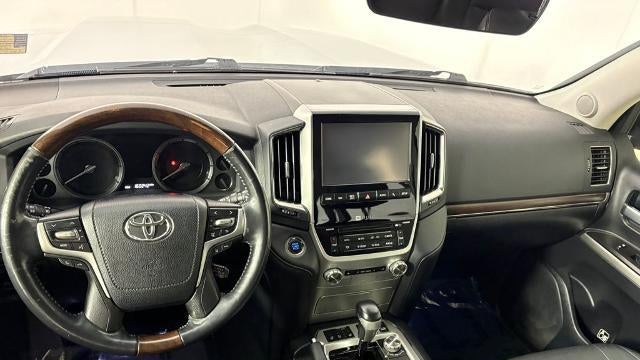 2016 Toyota Land Cruiser Base