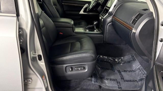 2016 Toyota Land Cruiser Base