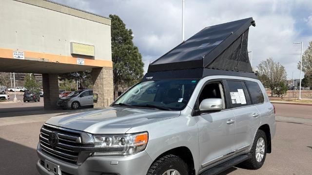 2016 Toyota Land Cruiser Base