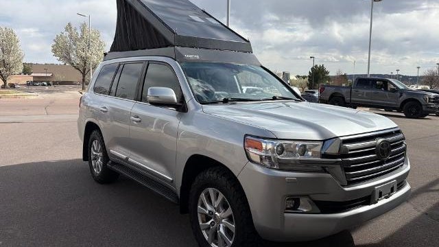 2016 Toyota Land Cruiser Base
