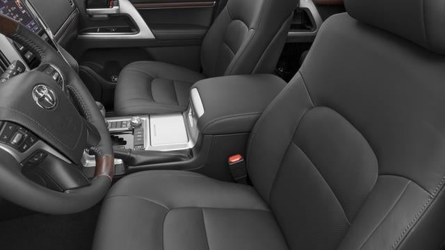 2016 Toyota Land Cruiser Base