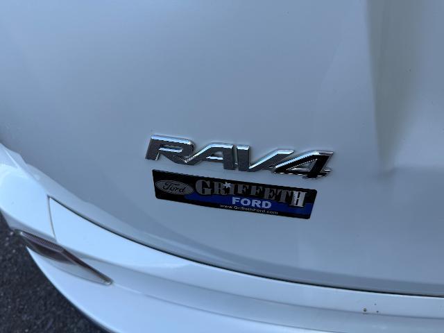 2018 Toyota RAV4 - $19,495