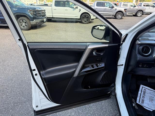 2018 Toyota RAV4 - $19,495