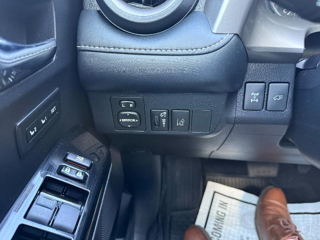 2018 Toyota RAV4 - $19,495