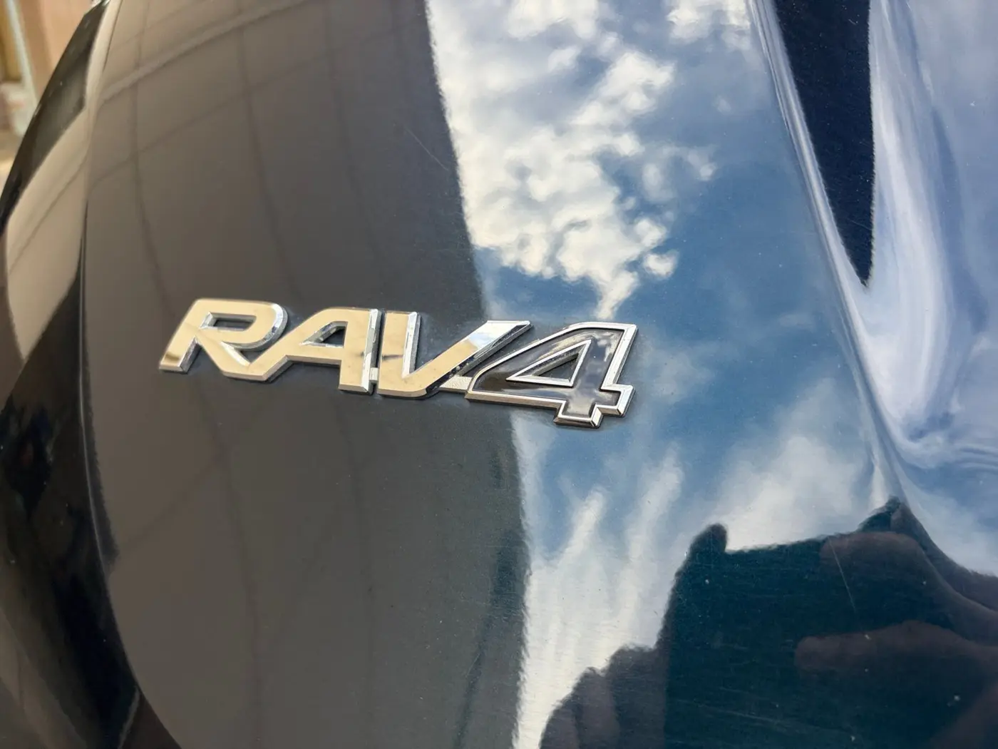 2018 Toyota RAV4 - $17,100