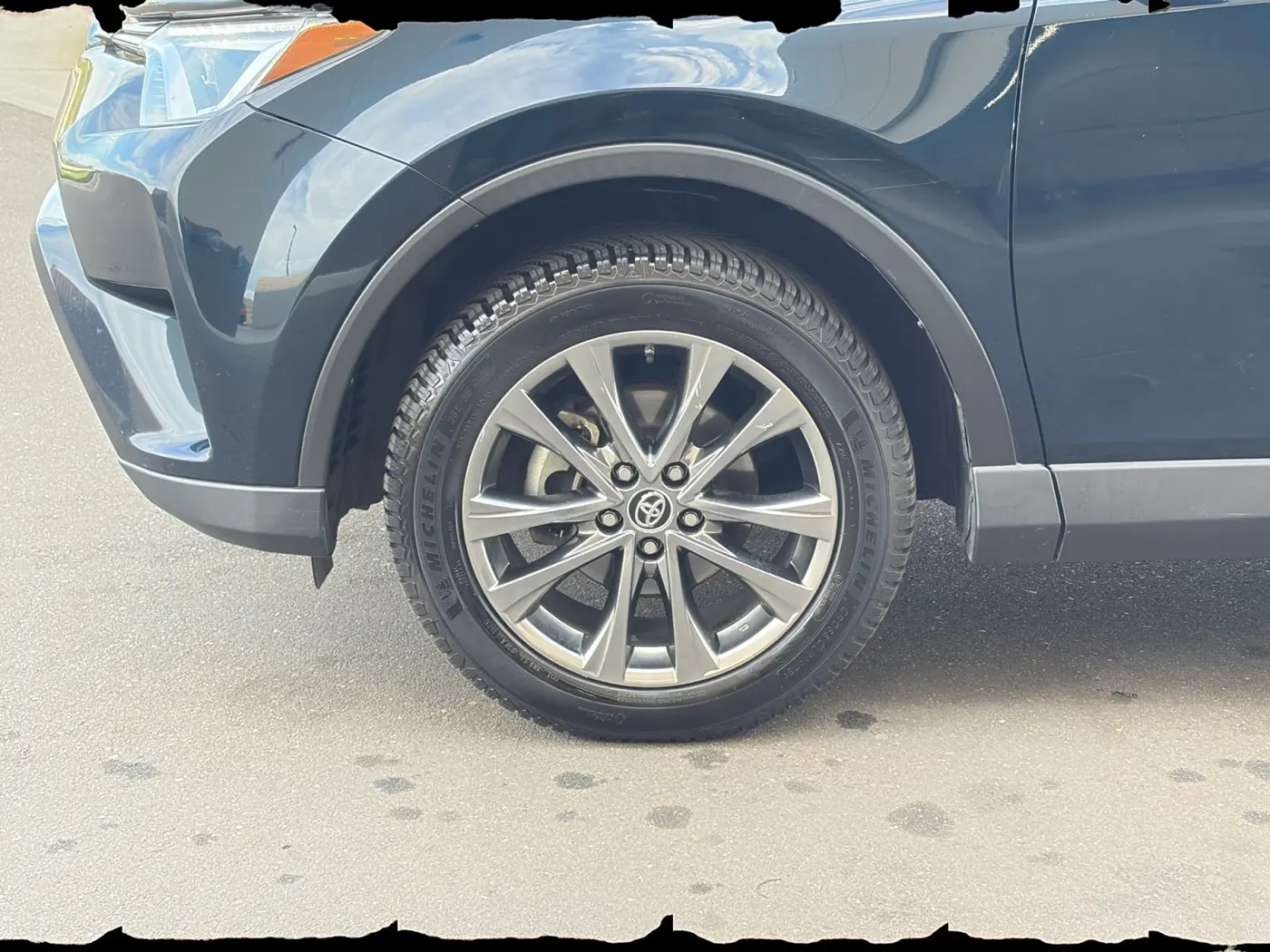 2018 Toyota RAV4 - $17,100