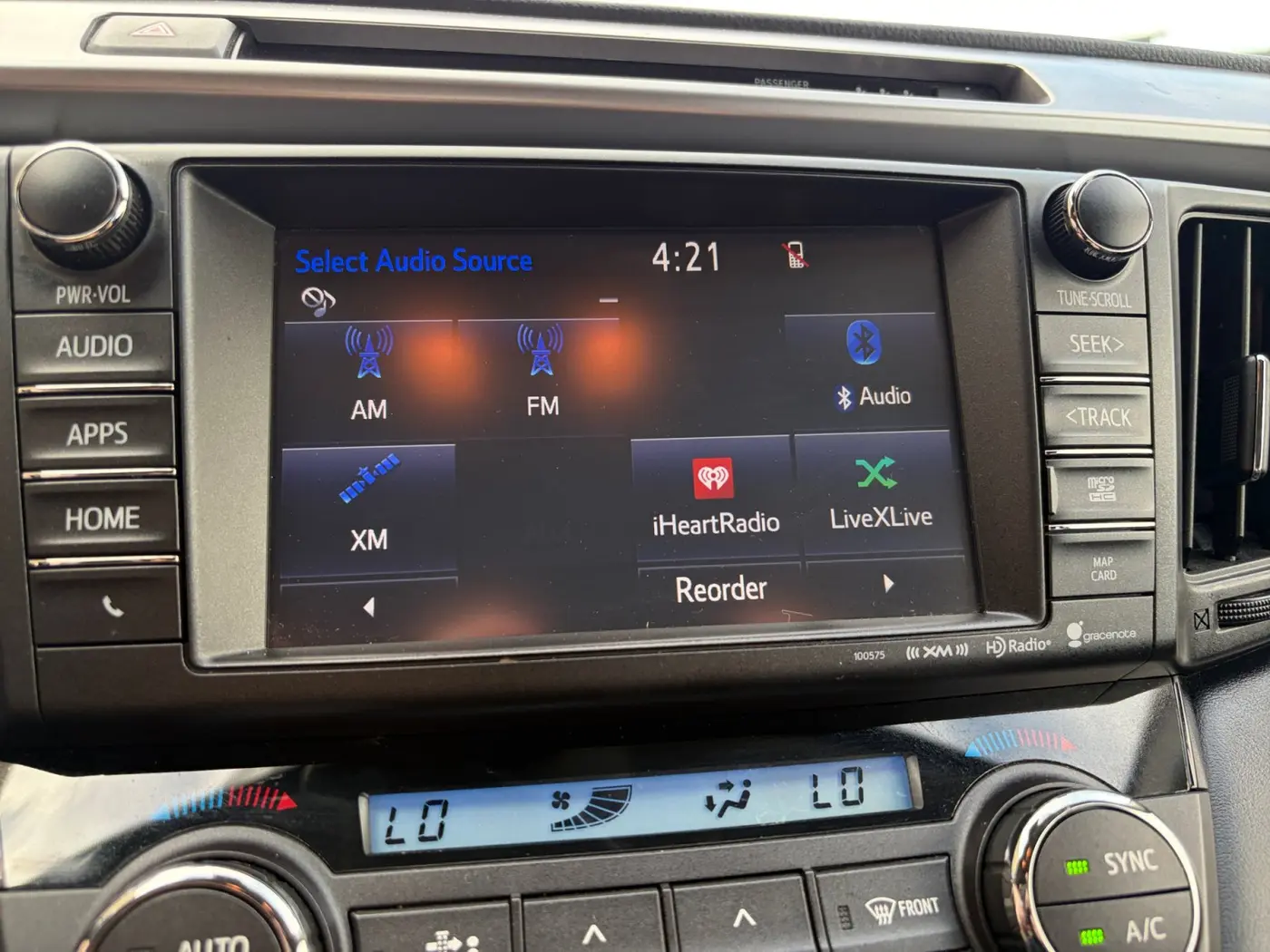 2018 Toyota RAV4 - $17,100
