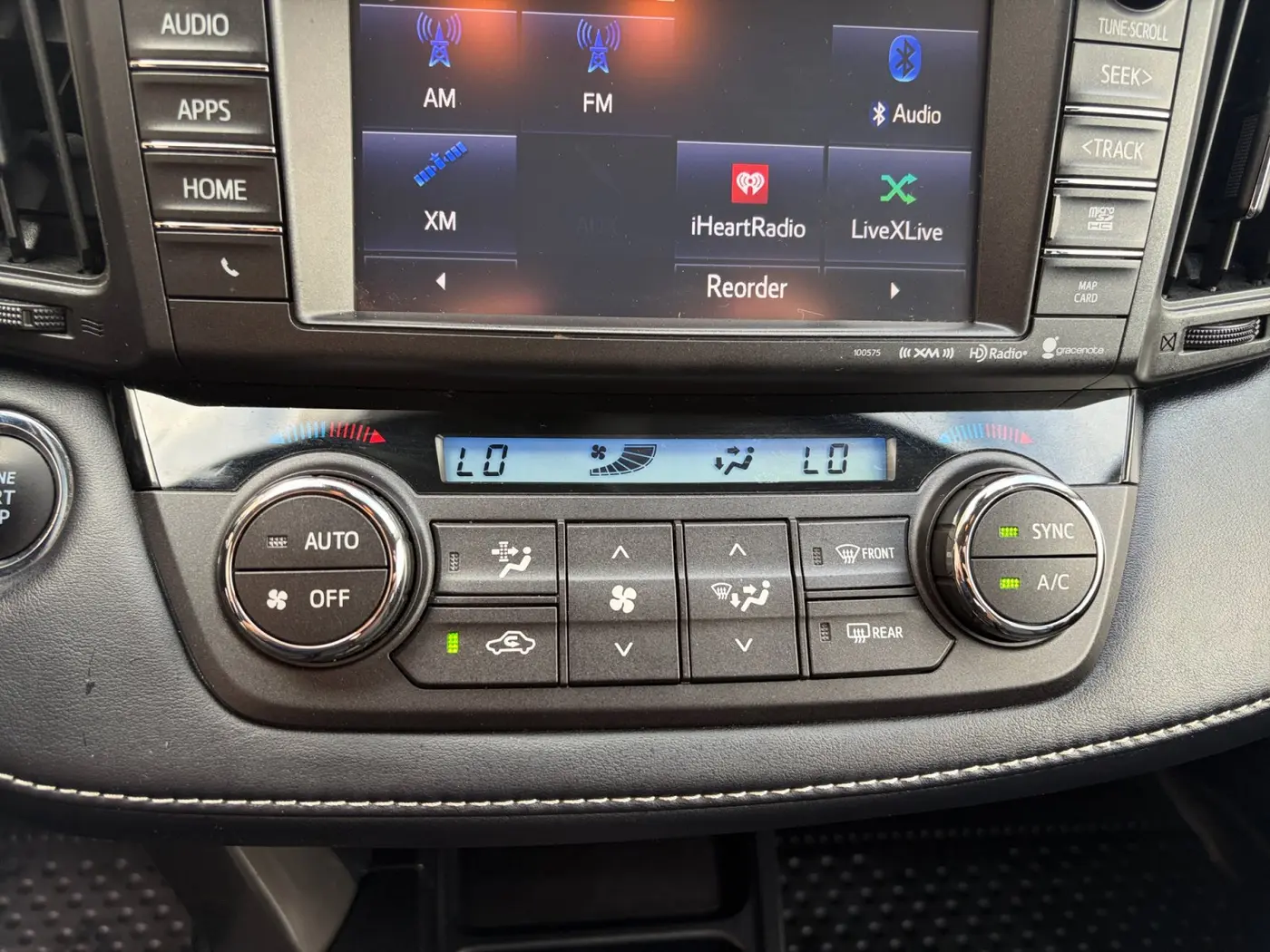 2018 Toyota RAV4 - $17,100