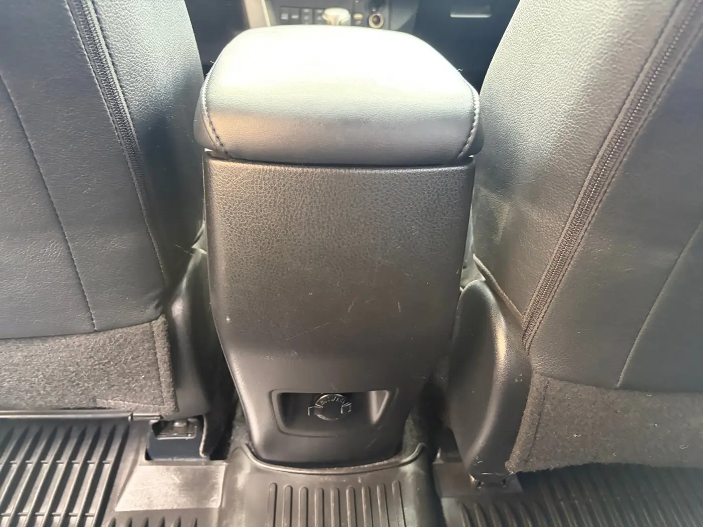 2018 Toyota RAV4 - $17,100