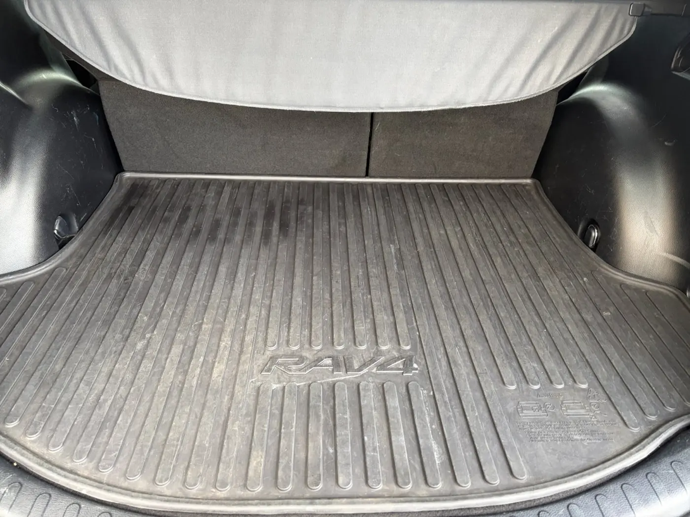 2018 Toyota RAV4 - $17,100