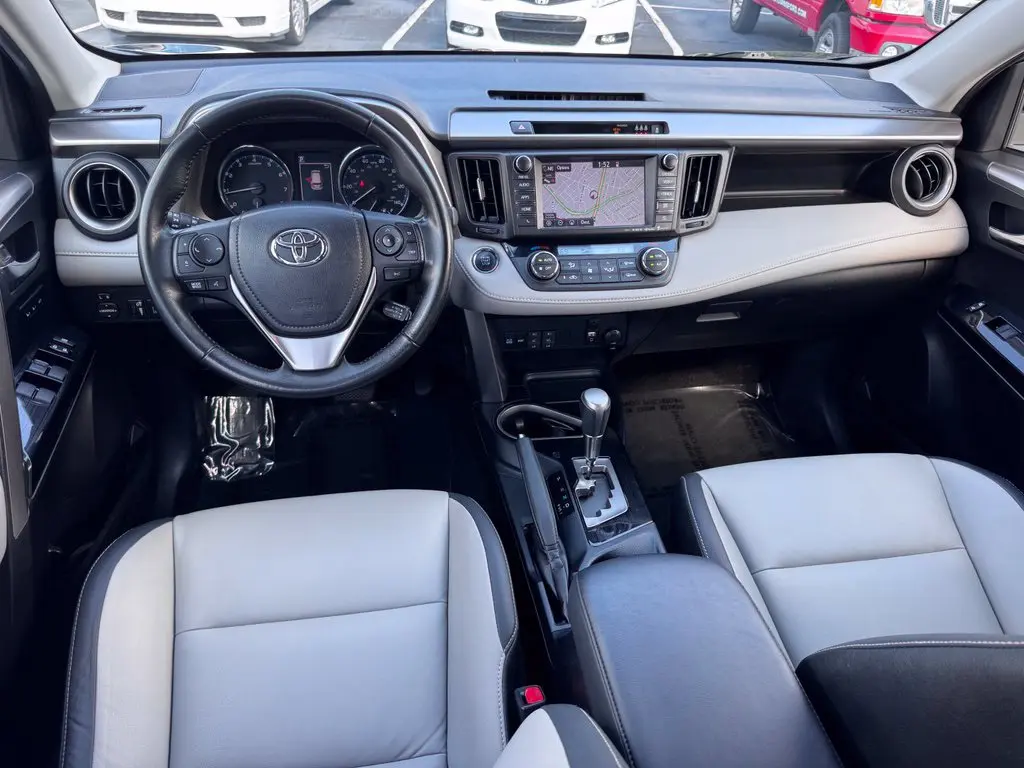2018 Toyota RAV4 - $24,000