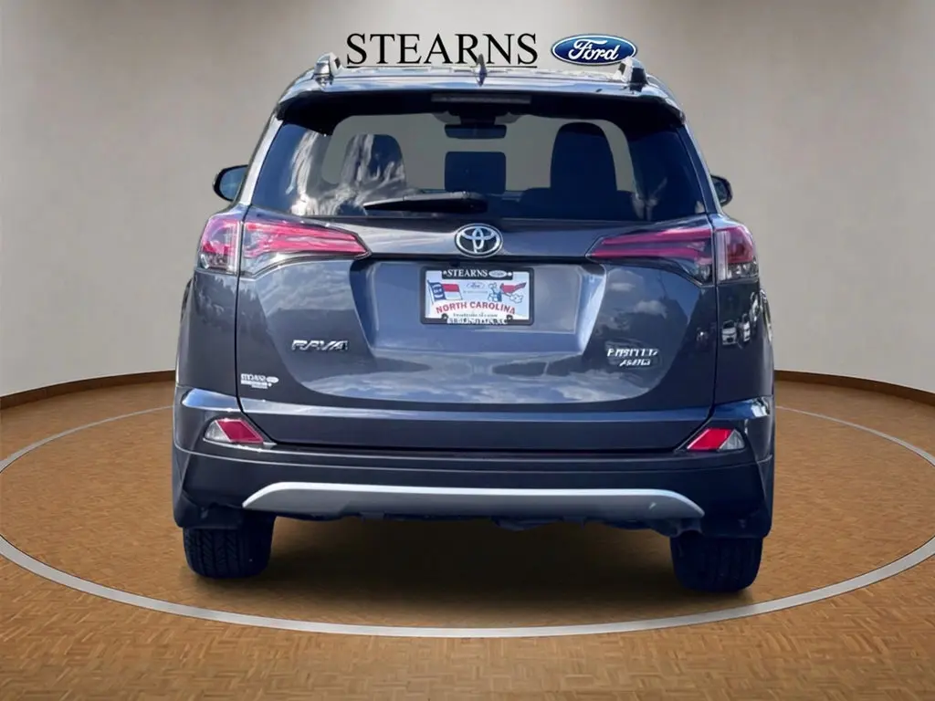 2018 Toyota RAV4 - $24,000