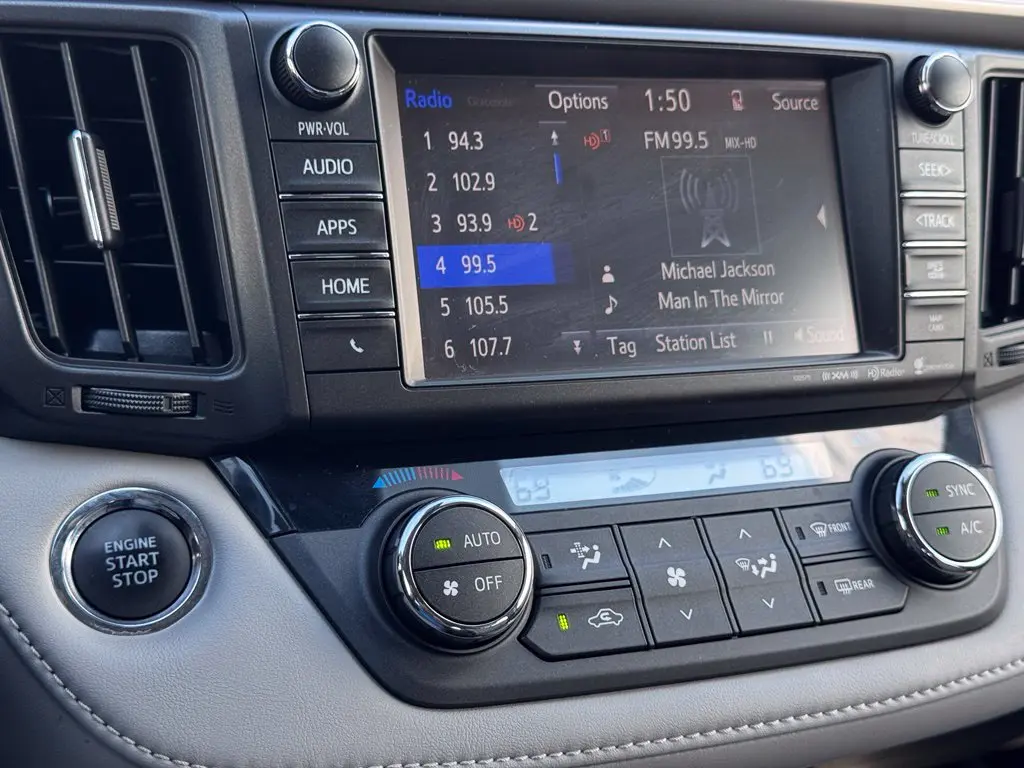 2018 Toyota RAV4 - $24,000