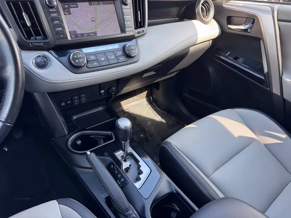 2018 Toyota RAV4 - $24,000