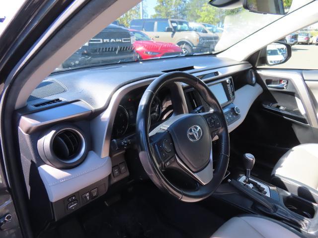 2016 Toyota RAV4 - $17,995