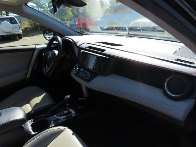 2016 Toyota RAV4 - $17,995