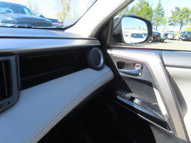 2016 Toyota RAV4 - $17,995