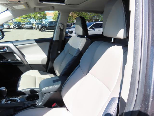2016 Toyota RAV4 - $17,995