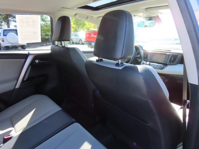 2016 Toyota RAV4 - $17,995