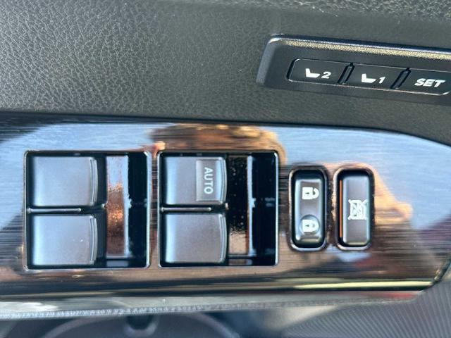 2016 Toyota RAV4 - $23,275