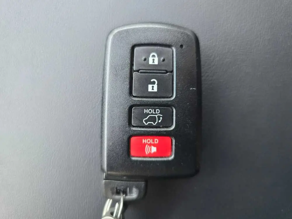 2018 Toyota RAV4 - $30,240