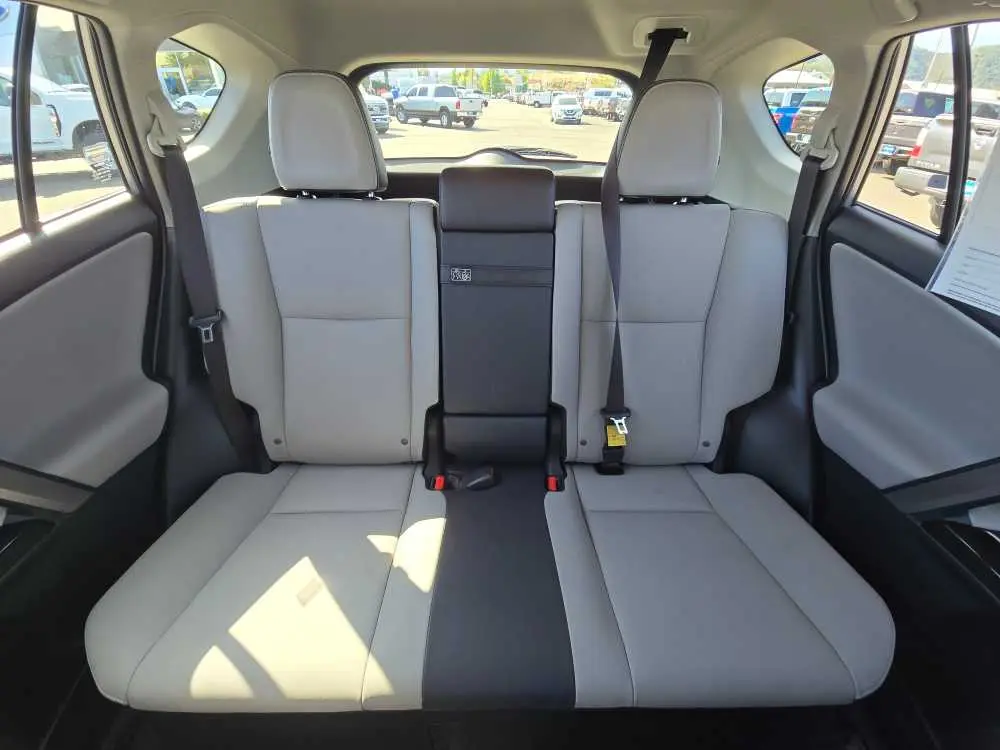 2018 Toyota RAV4 - $30,240