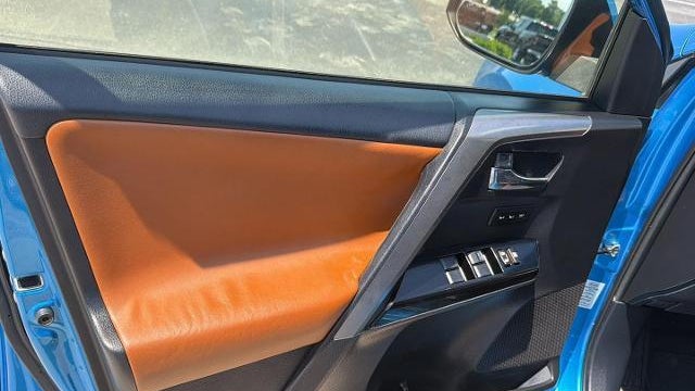 2016 Toyota RAV4 Hybrid Limited