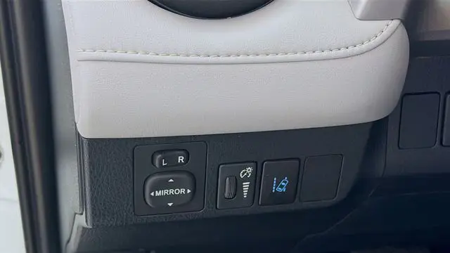 2017 Toyota RAV4 Hybrid Limited
