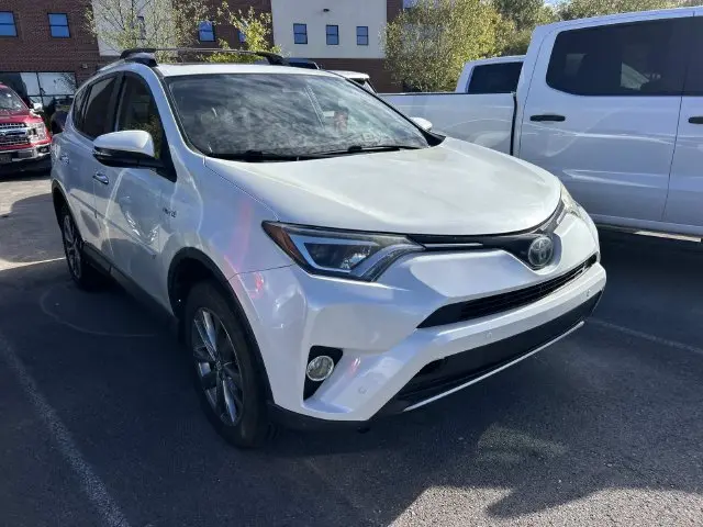 2017 Toyota RAV4 - $15,497